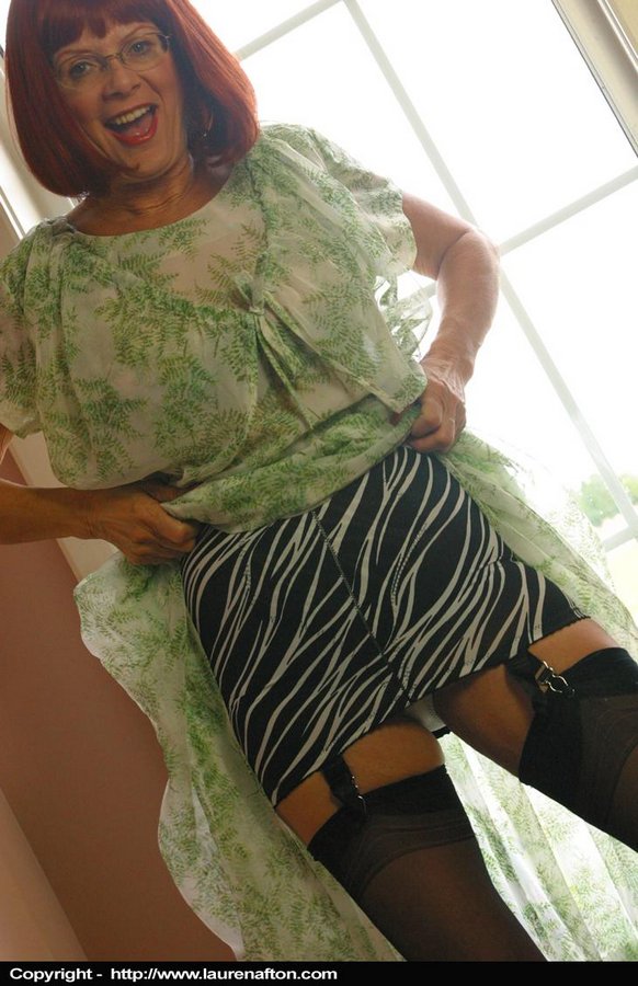 Mature mom in vintage stockings